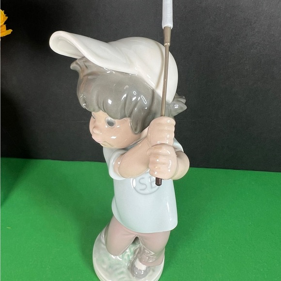 Lladró Sports Billy Golfer Vintage 1982,
Lladró by Jose Roig. Mint Condition - Picture 9 of 17
